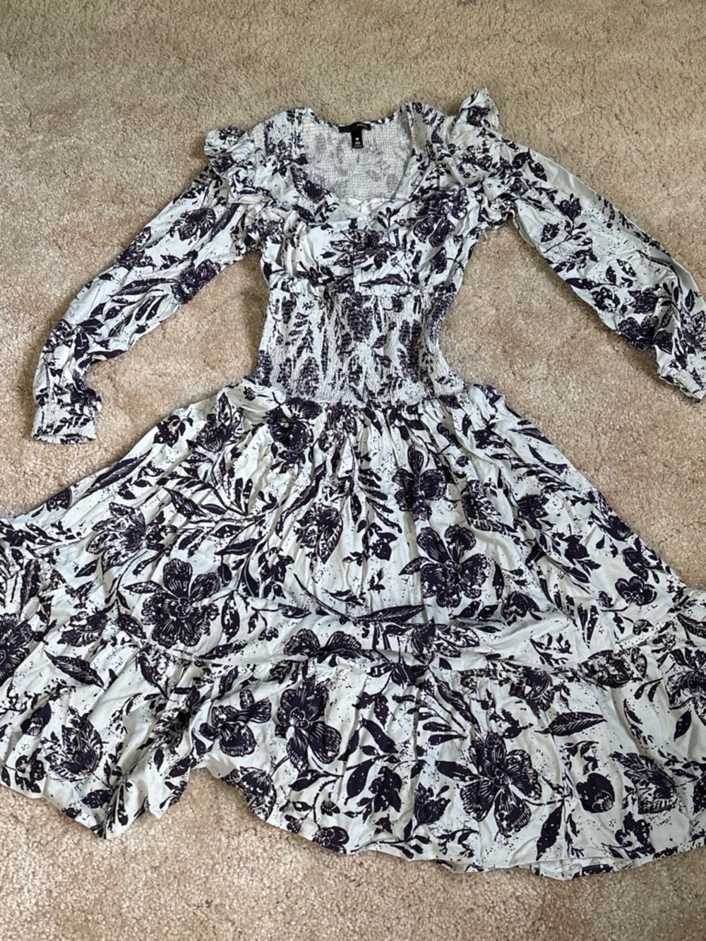 Women’s Floral Long-Sleeve Smocked Waist Dress